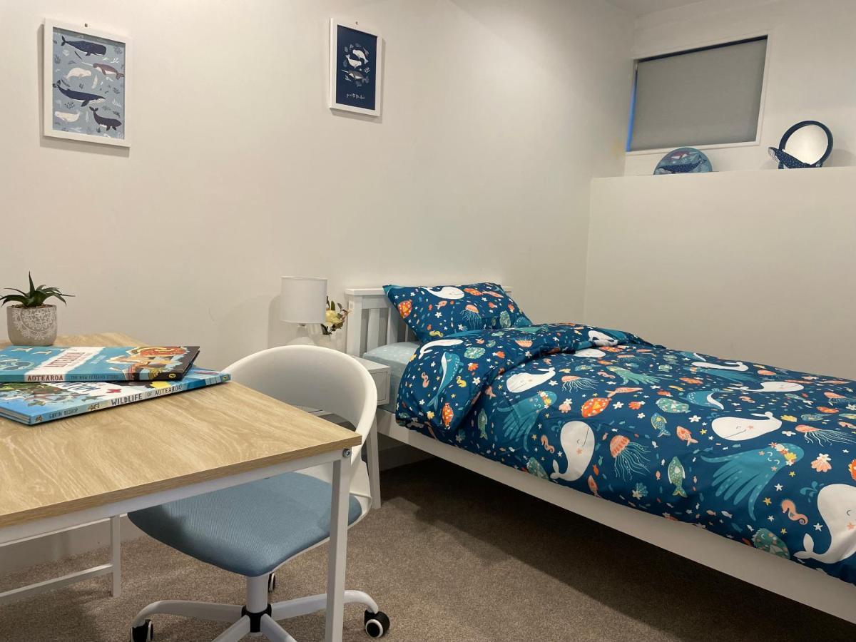 Family Friendly 3Br Flat - 3Min Walk To The Beach - Self Contained أوكلاند المظهر الخارجي الصورة