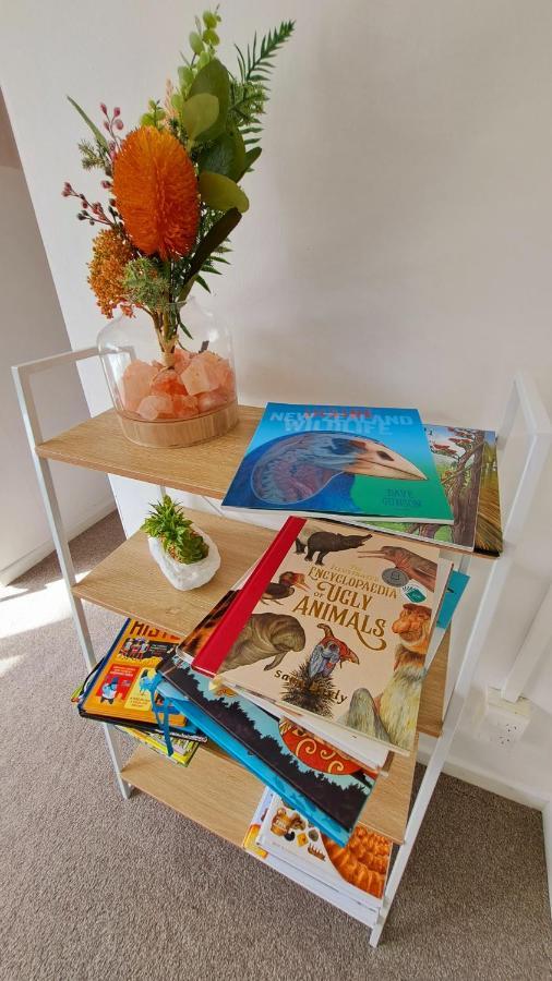 Family Friendly 3Br Flat - 3Min Walk To The Beach - Self Contained أوكلاند المظهر الخارجي الصورة