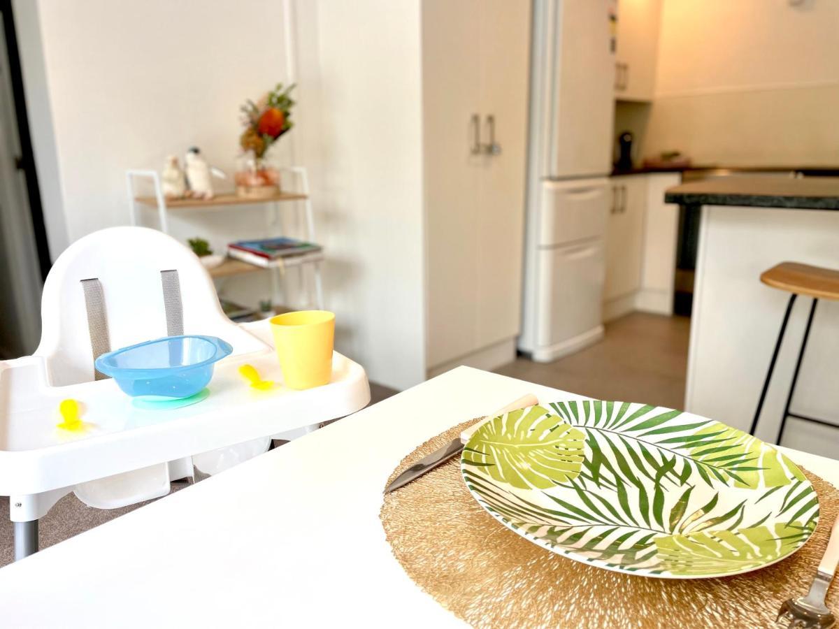 Family Friendly 3Br Flat - 3Min Walk To The Beach - Self Contained أوكلاند المظهر الخارجي الصورة